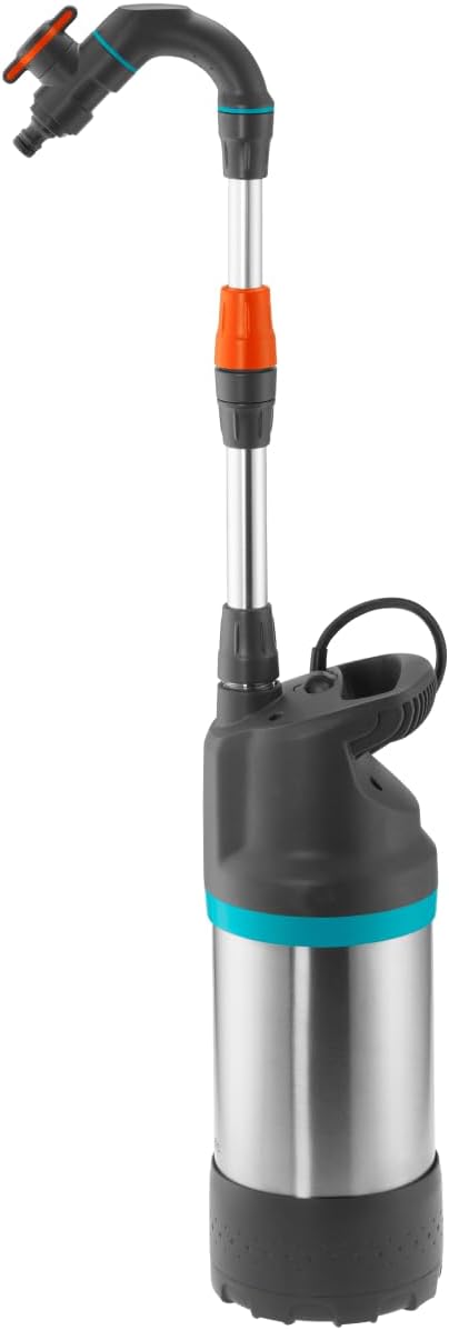 Gardena Regenfasspumpe 4700/2 inox automatic: Tauchdruckpumpe mit integriertem Filter, Fördermenge 4700 l/h, Edelstahl Gehäuse, Regulierventil zur Einstellung der Wassermenge (1766-20)