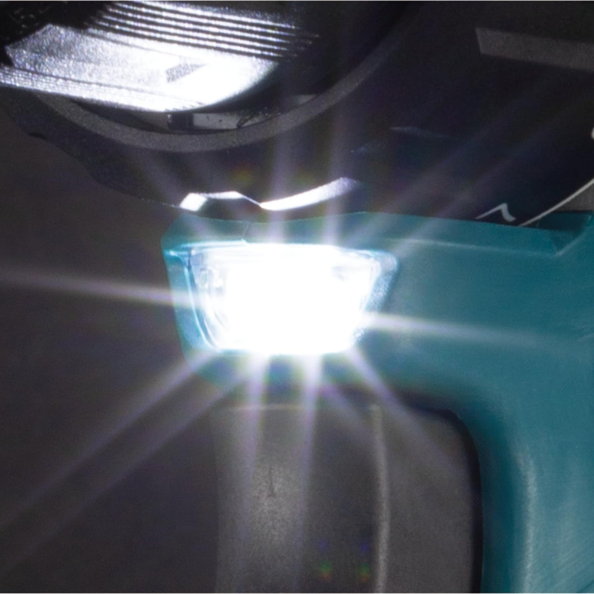 Makita DF002GA202 Akku-Bohrschrauber 40V max. / 2,0 Ah, 2 Akkus + Ladegerät im MAKPAC, Petrol