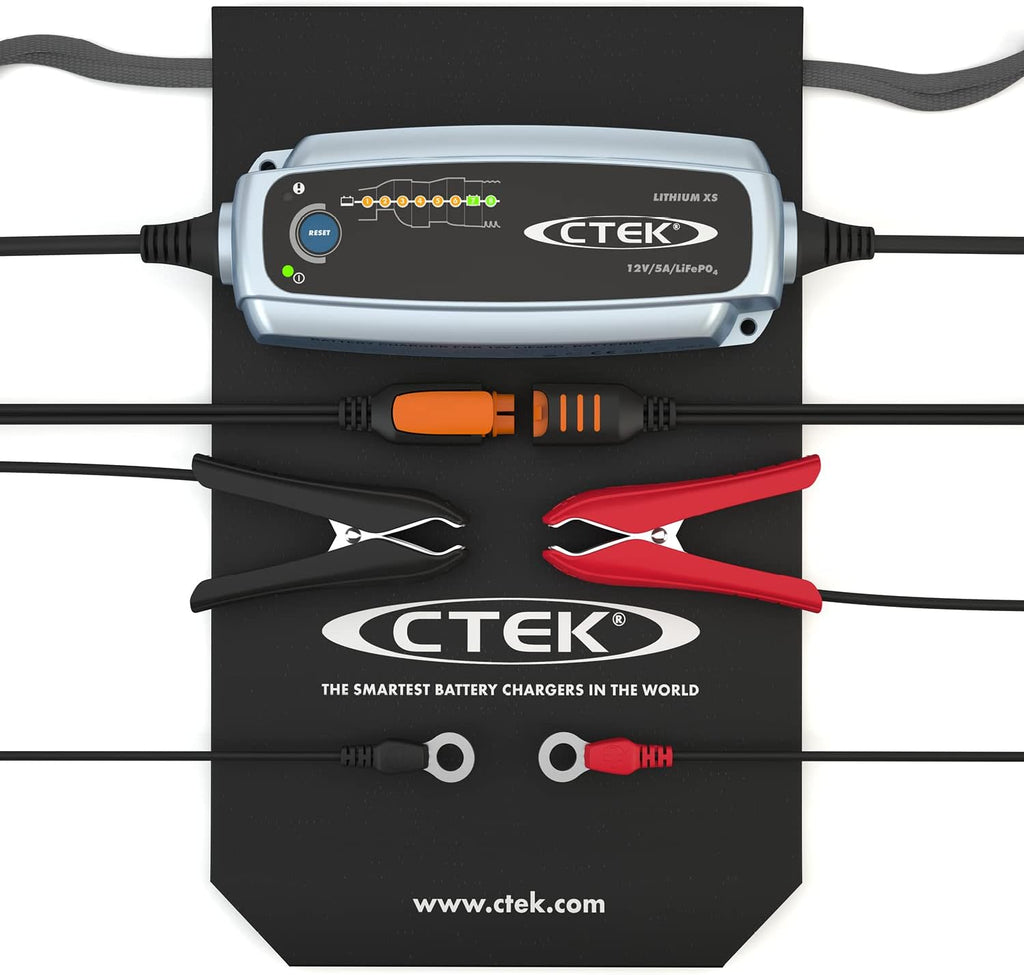 CTEK Lithium XS, Batterieladegerät 12V, Ladegerät LiFePO4, Lithium Ionen Ladegerät Auto, Intelligentes Ladegerät Autobatterie, Erhaltungsladegerät, Batteriepfleger Mit UVP Und Connect and Forget