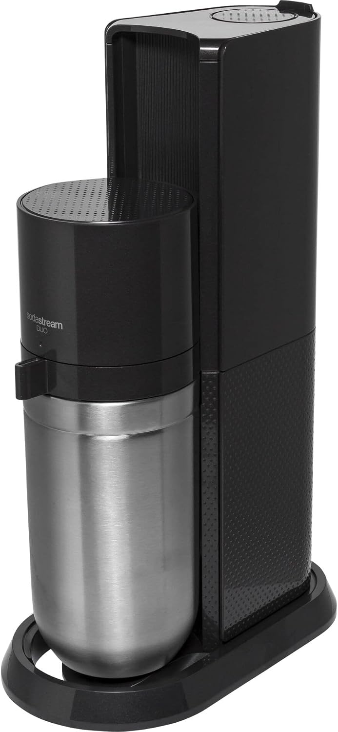 SodaStream Duo Sprudelmaschine, mit 1 Liter wiederverwendbarer BPA-freier Kunststoff-Wasserflasche, 1 L Glaskaraffe zum Karbonisieren und 60 Liter CO2-Gasflasche mit Schnellanschluss, Weiß