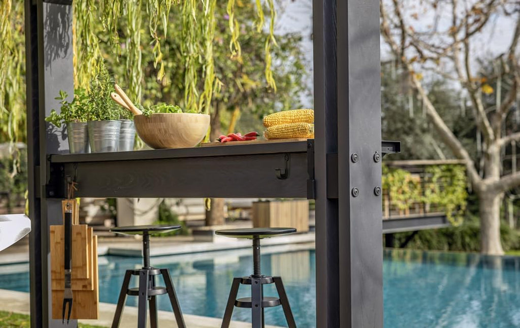 Keter Signature Grill-Pavillon – wetterfest, Holzoptik, Metallverstärkung, integrierte Haken und Ablageflächen, Dunkelgrau mit Walnuss, Gazebo