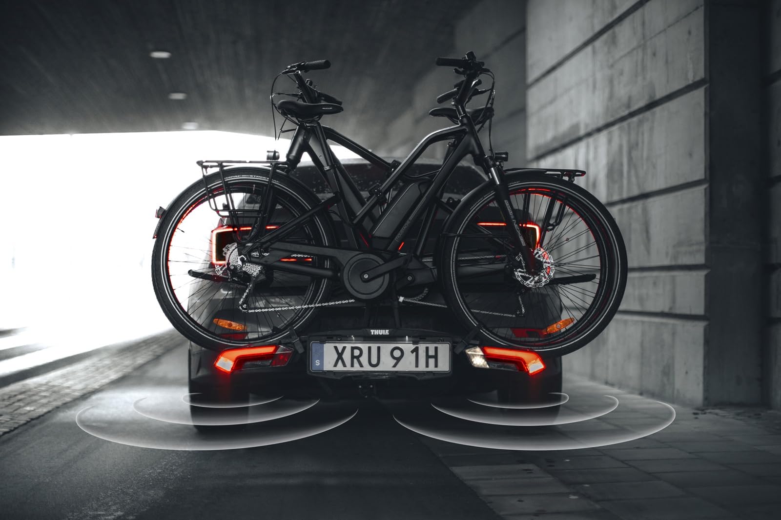 Thule Epos Fahrradträger für Anhängerkupplung 3 Fahrräder, Black