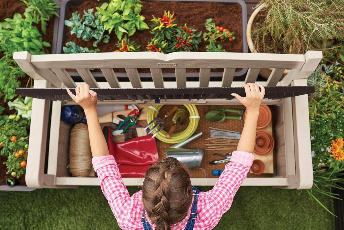 Keter Sitzbank Eden für Balkon und Garten, Gartenbank mit integrierter Kissenbox mit 265 l Stauraum, 140x60x84cm, wetterfest, pflegeleicht, beige, Outdoor, Holzoptik