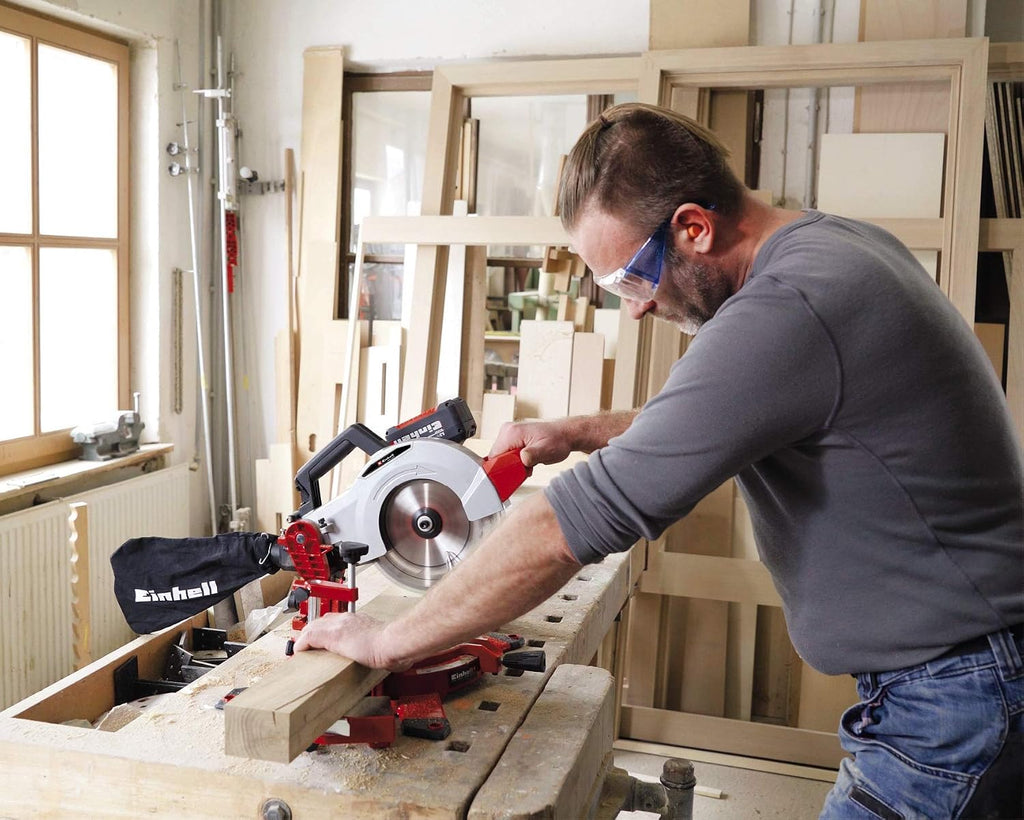 Einhell Akku-Kappsäge TE-MS 18/210 Li-Solo