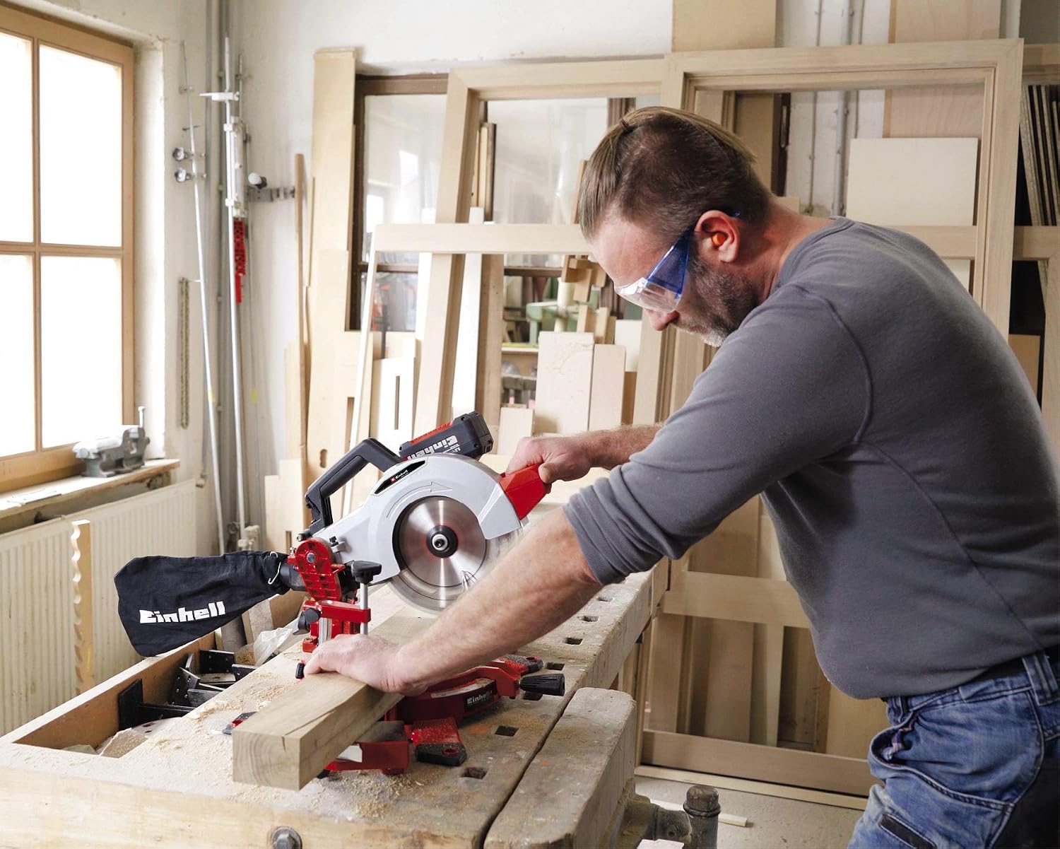 Einhell Akku-Kappsäge TE-MS 18/210 Li-Solo