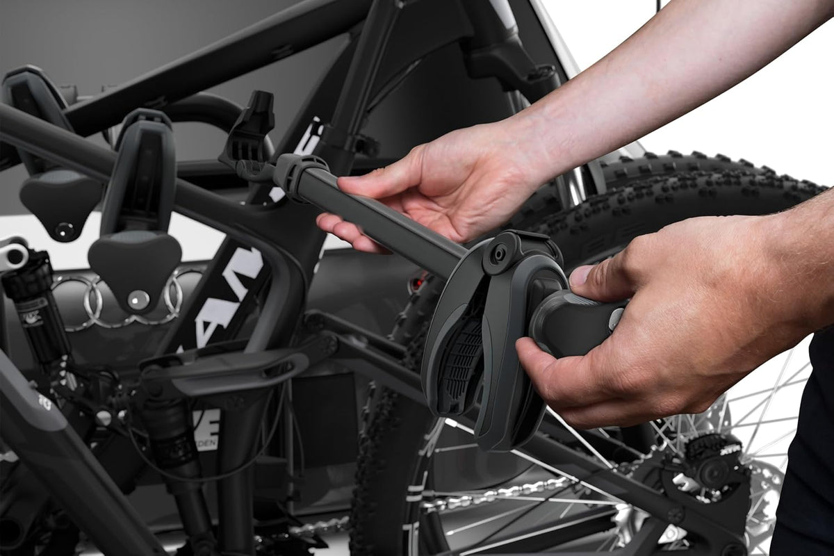 Thule EasyFold XT Fahrradträger für Anhängerkupplung 3 Fahrräder schwarz