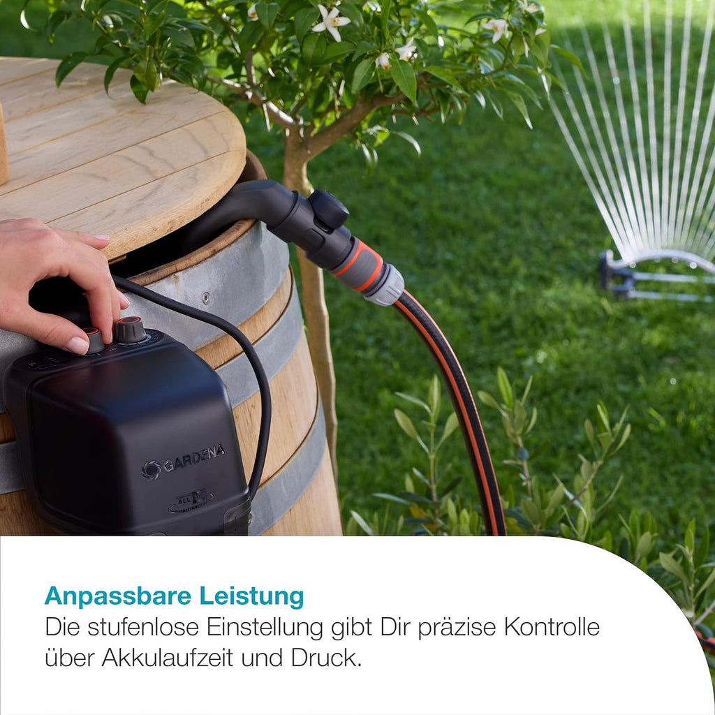 Gardena Akku-Regenfasspumpe 2400 ComfortAutomatic 18V P4A Ready-To-Use Set: Automatikfunktion, Leistungseinstellung, Timerfunktion, Konstanter Druck, Kabellos (14605-20)