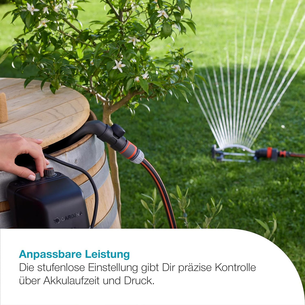 Gardena Akku-Regenfasspumpe 2600 Comfort 18V P4A Ready-To-Use Set: Bewässerungsintervalle, Leistungseinstellung, Passt zum Wasserbehälter, Konstanter Druck, Kabellos (14604-20)