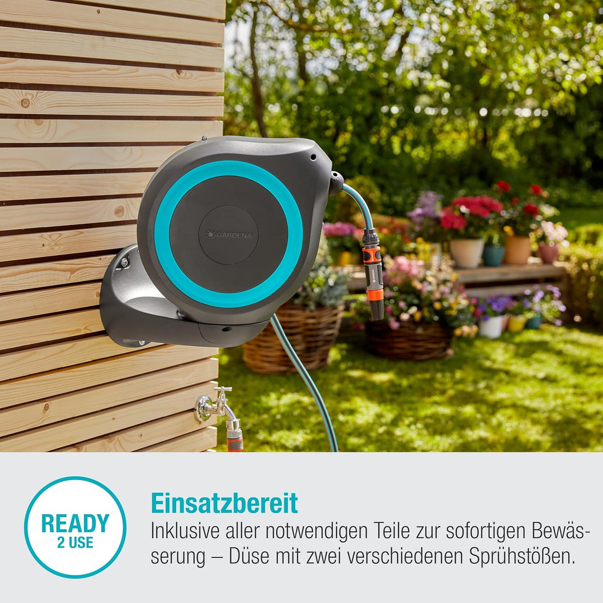 Gardena Wand-Schlauchbox RollUp S (türkis) 15 m: Flexible Bewässerung für kleine Gärten, schwenkbare Trommel, mit Wandhalterung, Systemteilen und Spritze, inkl. 15 m Gardena Schlauch (18600-20)
