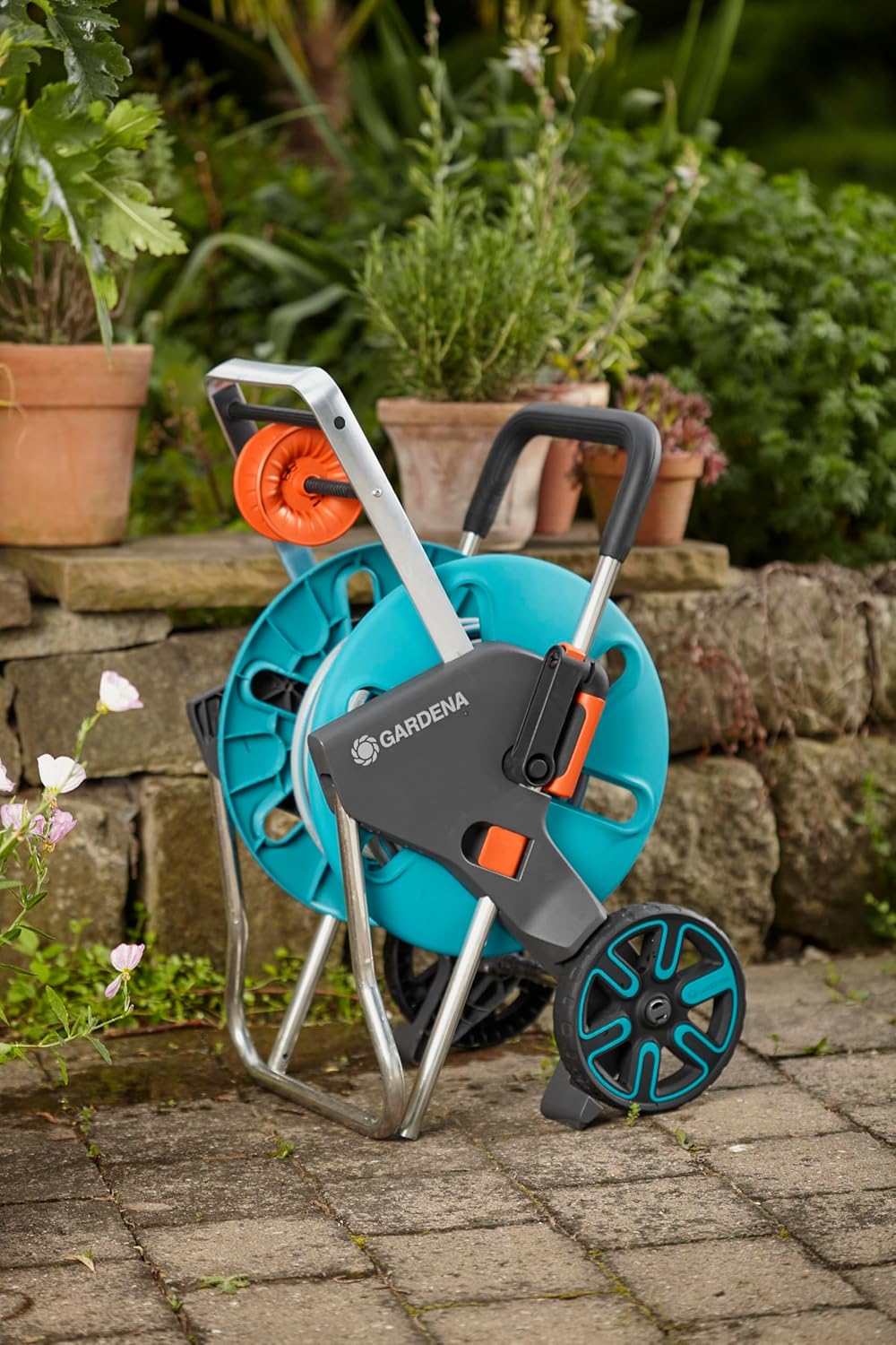 Gardena CleverRoll M Easy Set: Schlauchwagen mit bis zu 60 m Kapazität, besonders standfest, mit komfortabler Schlauchführung in robustem Metallrahmen, Nachtropfstopp (18517-20)