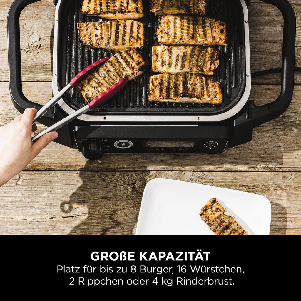 Ninja Woodfire Elektrogrill, Camping-Grill mit Smoker-& Heißluftfritteuse, 7-in-1-Outdoor Grill, räuchern, braten, backen, wetterfest, antihaftbeschichtet, tragbar, Grau/Schwarz OG701EU