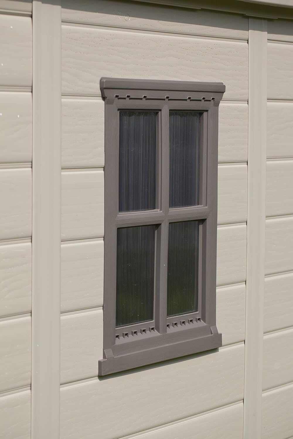 Keter Gerätehaus Factor 8x11, Beige, 15.5m³ Rauminhalt, Außenmaße (B/T/H): 256.5 x 332 x 243 cm, wetterfest, wasserdicht, UV-beständig, Outdoor