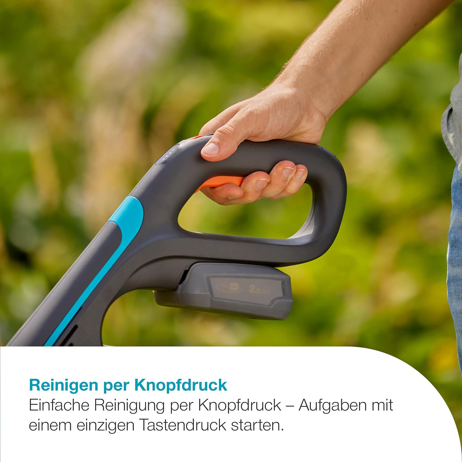 Gardena Akku-Multi-Reiniger AquaBrush Patio 03/18V P4A Ready-To-Use Set: Außenreinigung, Bedienung per Knopfdruck, Terrassenreinigung, Bürstenprofil, Kabellos (14841-20)