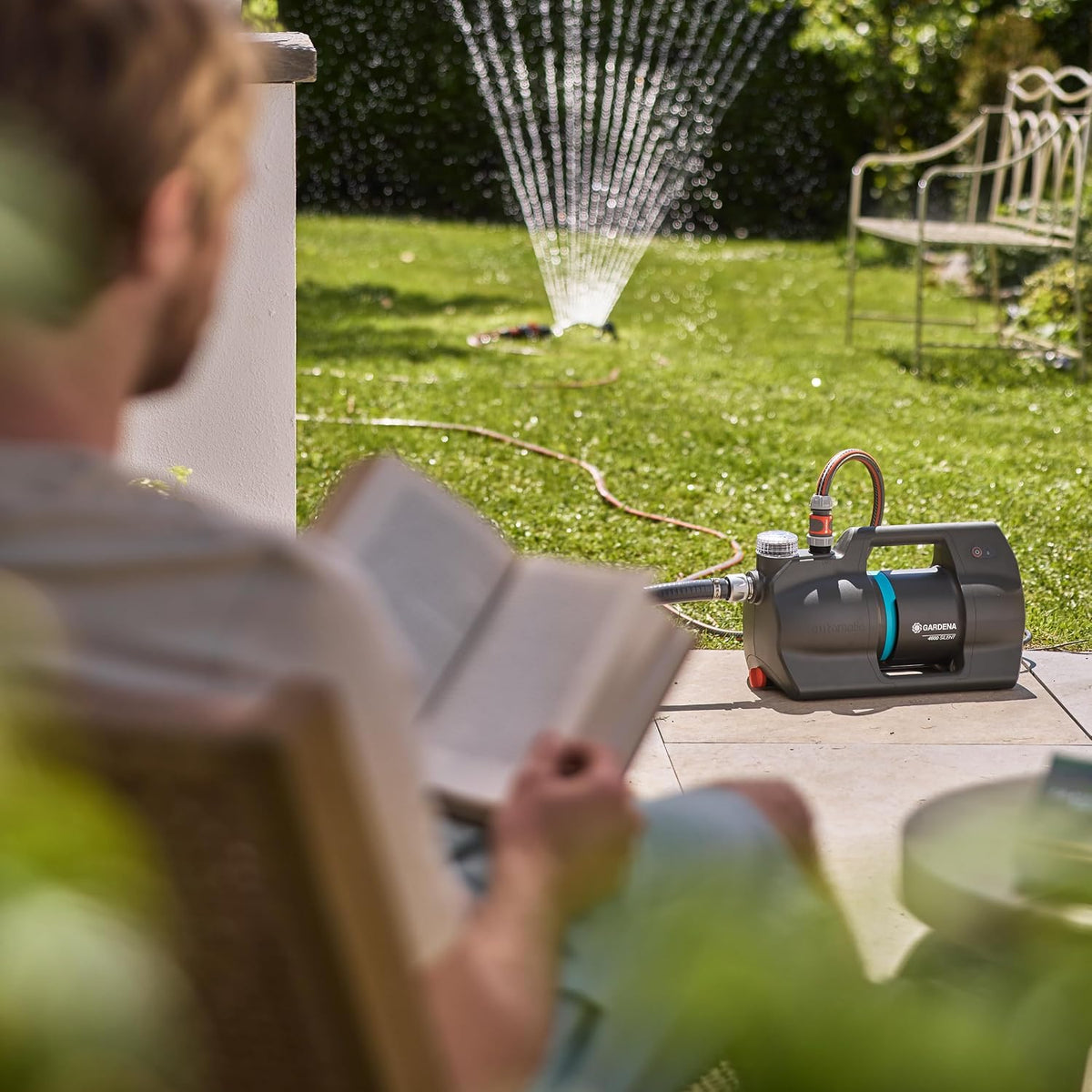 Gardena Haus- & Gartenautomat 4600 Silent Pumpen: Automatisierte Bewässerung und Hauswasserversorgung, 25% weniger Stromverbrauch*, Silent Technologie (09070-20)