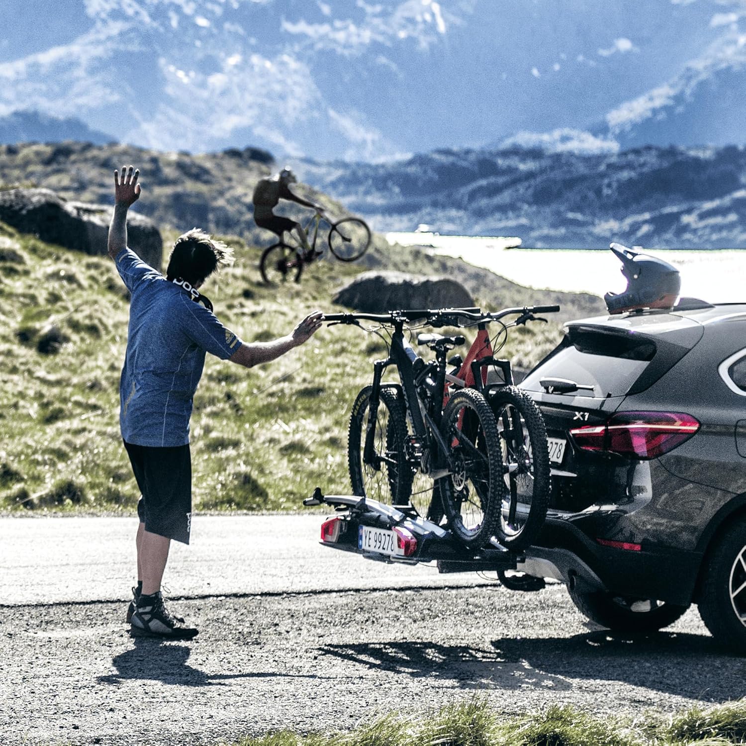 Thule VeloSpace XT Fahrradträger, Fahrradträger Anhängerkupplung Black/Aluminum, 2(3) Bikes