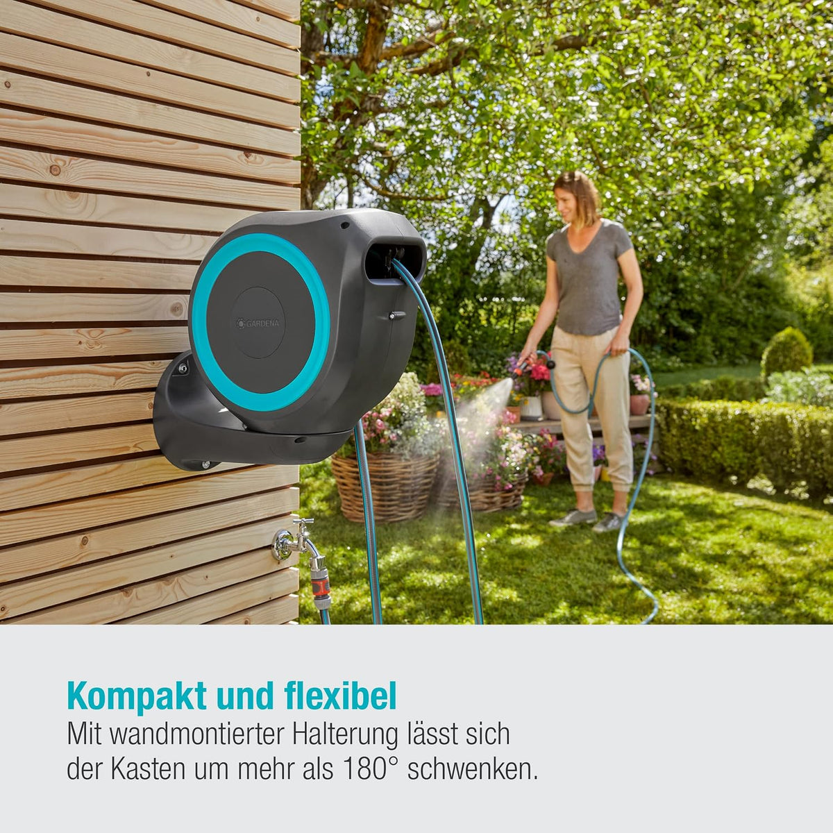 Gardena Wand-Schlauchbox RollUp S (türkis) 15 m: Flexible Bewässerung für kleine Gärten, schwenkbare Trommel, mit Wandhalterung, Systemteilen und Spritze, inkl. 15 m Gardena Schlauch (18600-20)