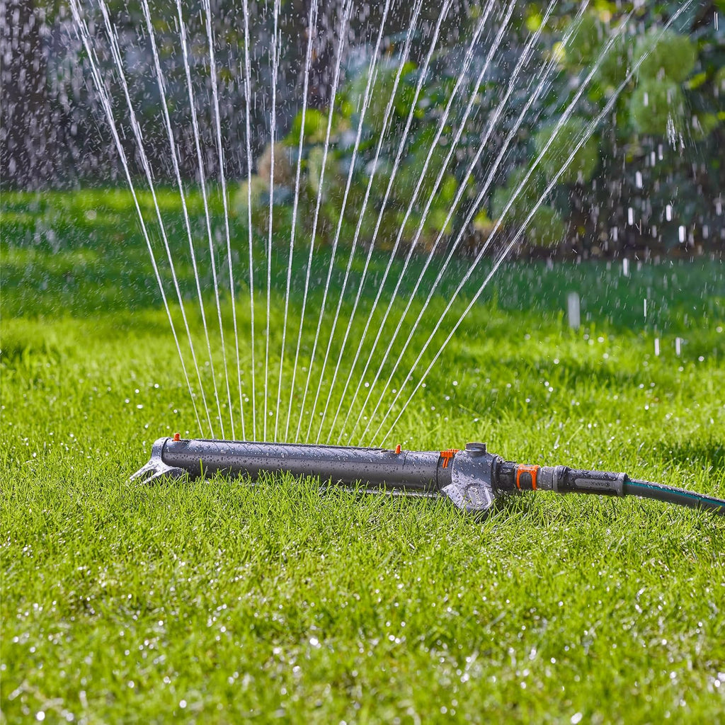 Gardena Akku-Regenfasspumpe 2600 Comfort 18V P4A Ready-To-Use Set: Bewässerungsintervalle, Leistungseinstellung, Passt zum Wasserbehälter, Konstanter Druck, Kabellos (14604-20)