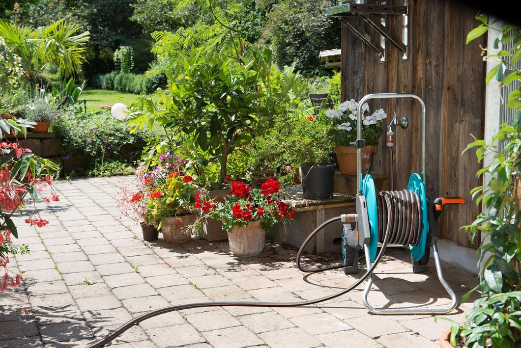 Gardena Comfort FLEX Schlauch 13 mm (1/2 Zoll), 30 m: Formstabiler, flexibler Gartenschlauch mit Power-Grip-Profil, aus hochwertigem Spiralgewebe, 25 bar Berstdruck, ohne Systemteile (18036-20)